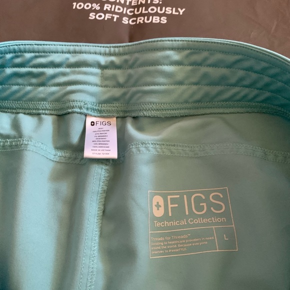 *Sold Figs Seaglass kade cargo scrub pants size l - Picture 3 of 3